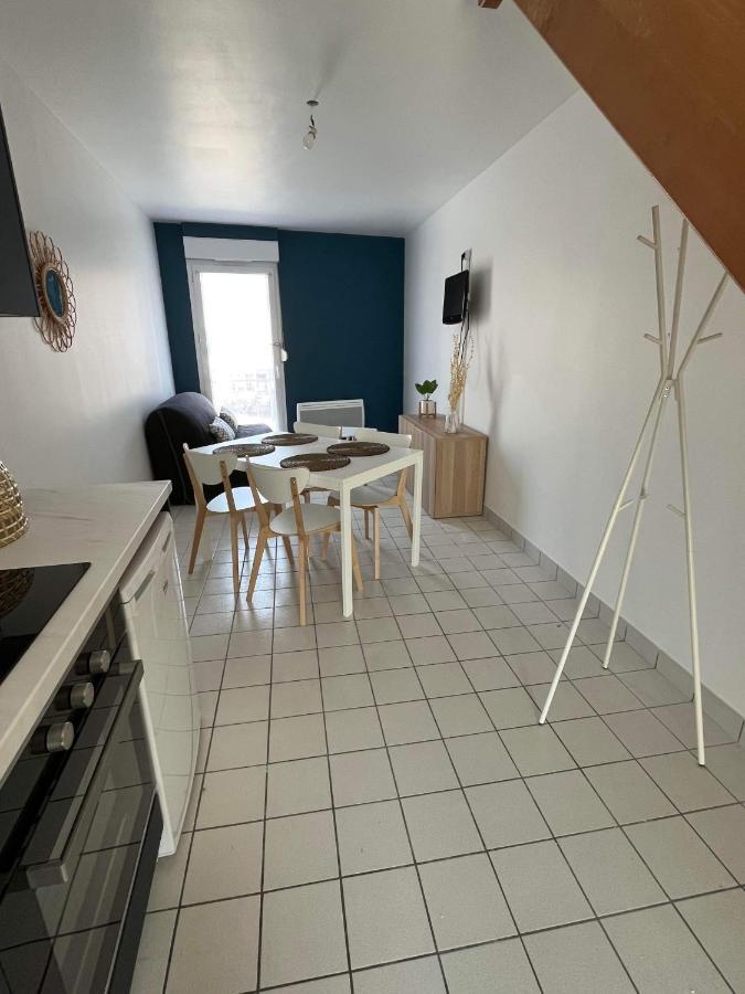 Anselme, F2 Duplex Avec Cour Commune Et Proche De La Mer ,2 Ver-sur-Mer Εξωτερικό φωτογραφία