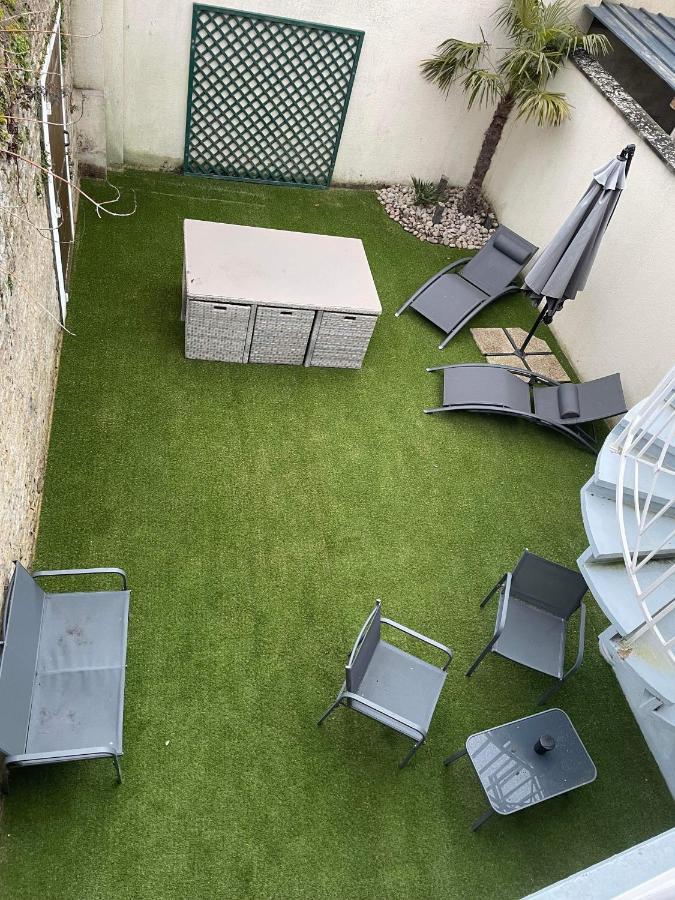 Anselme, F2 Duplex Avec Cour Commune Et Proche De La Mer ,2 Ver-sur-Mer Εξωτερικό φωτογραφία